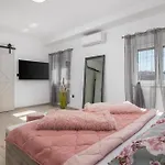 Fancy Children Playground,jacuzzi,pool Villa Matulji