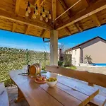 Villa Fancy Children Playground,jacuzzi,pool *