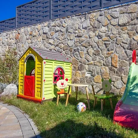 Villa Fancy Children Playground,jacuzzi,pool Matulji