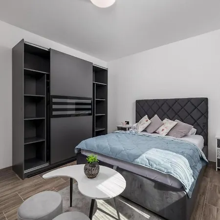 Fancy Children Playground,jacuzzi,pool Matulji