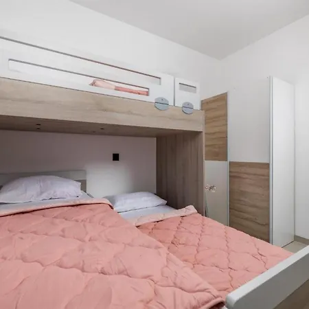 Fancy Children Playground,jacuzzi,pool Villa