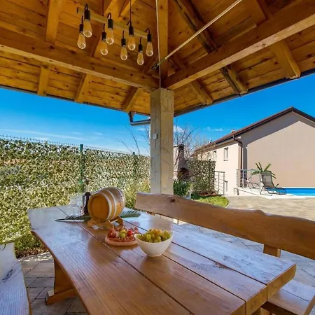 Villa Fancy Children Playground,jacuzzi,pool *